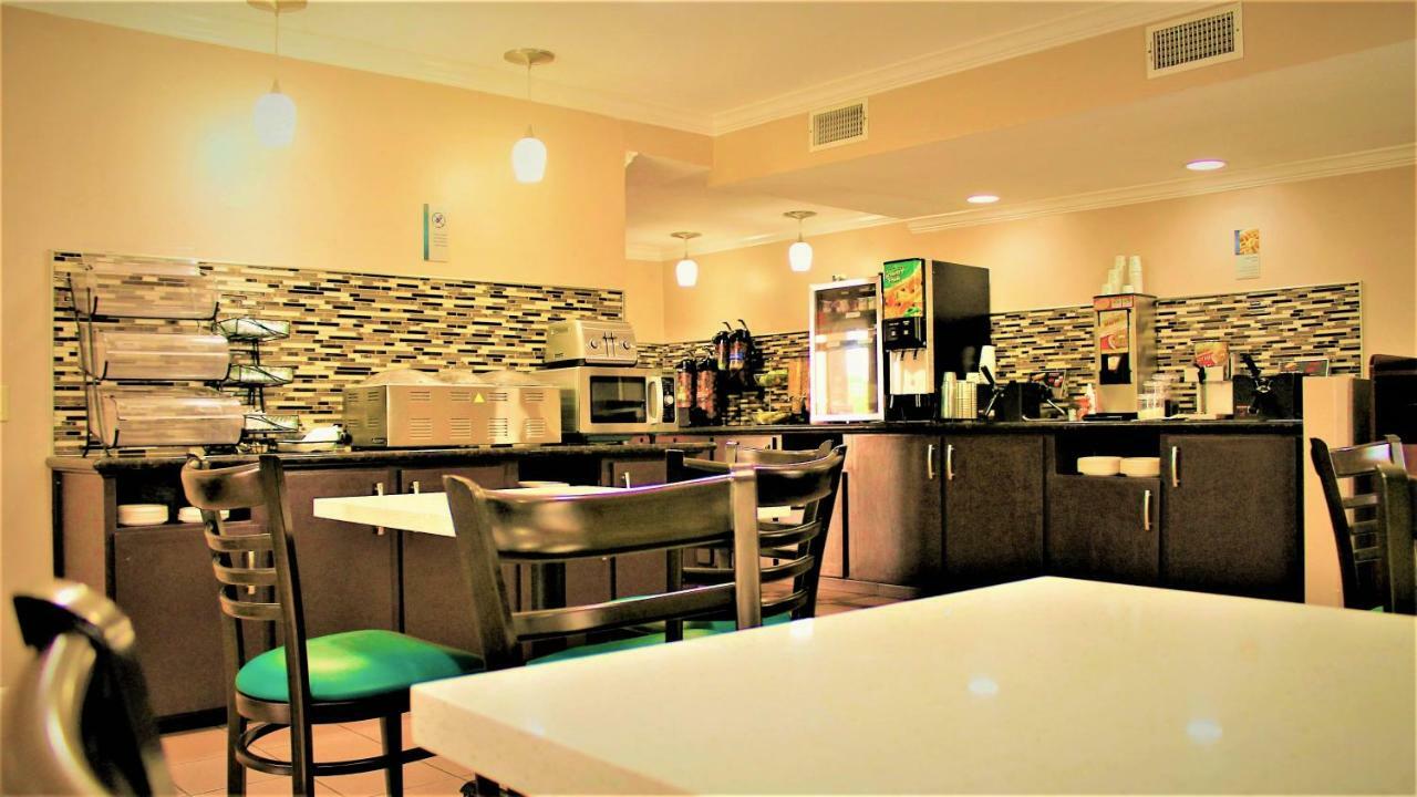 Best Western Inn Of Nacogdoches Exterior photo